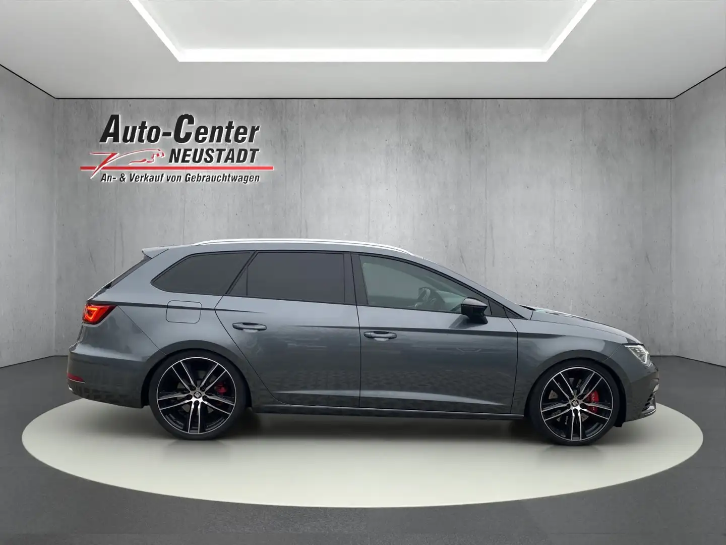 SEAT Leon ST Cupra 300 ACC/LED/DAB+/SOUND-S Grau - 2