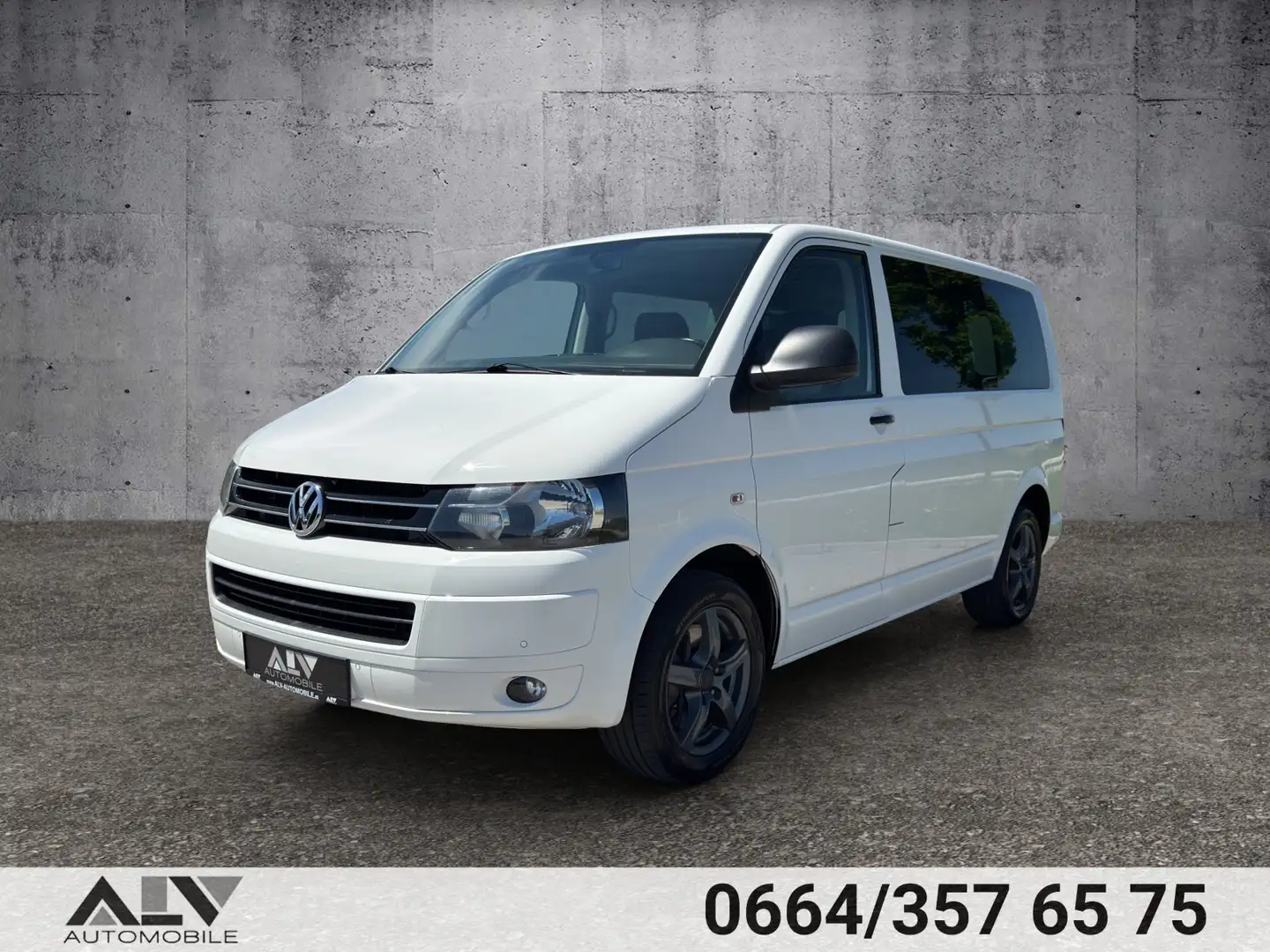 Volkswagen T5 Multivan Multivan Startline 4Motion 1.Besitz! Weiß - 2