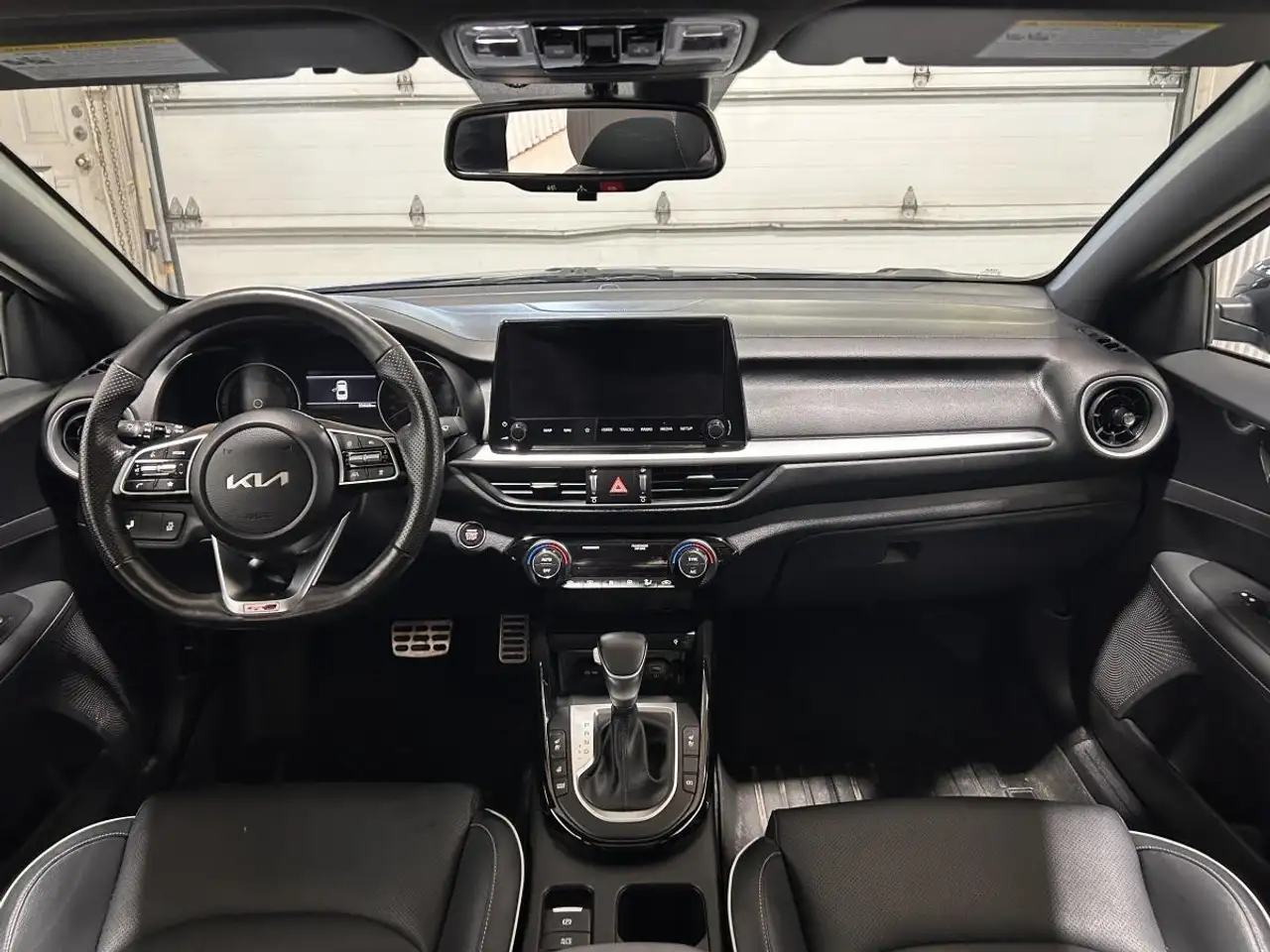 Kia Forte снимка Kia Forte