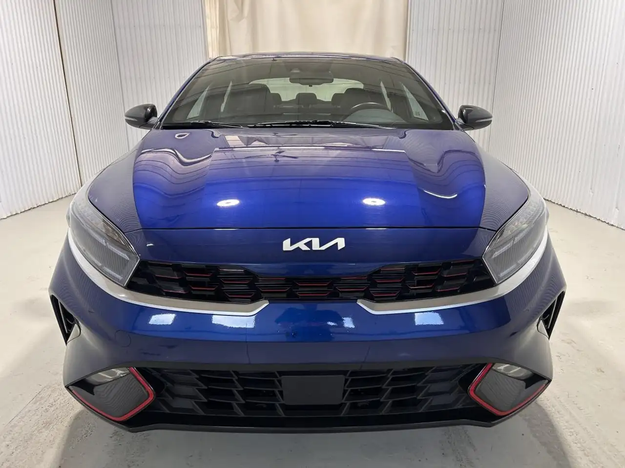 Kia Forte снимка Kia Forte
