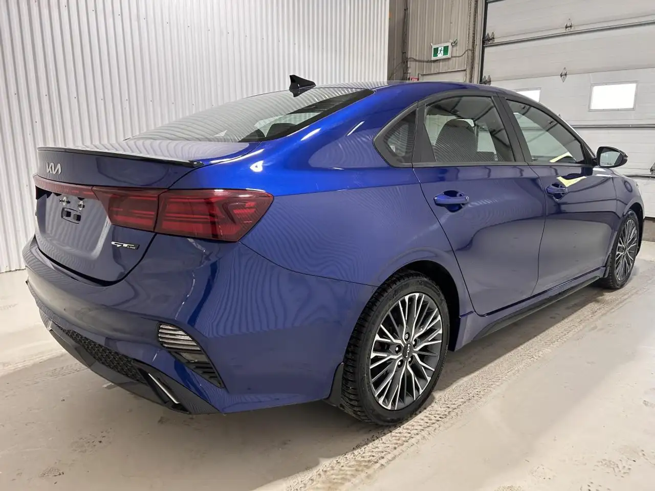 Kia Forte снимка Kia Forte