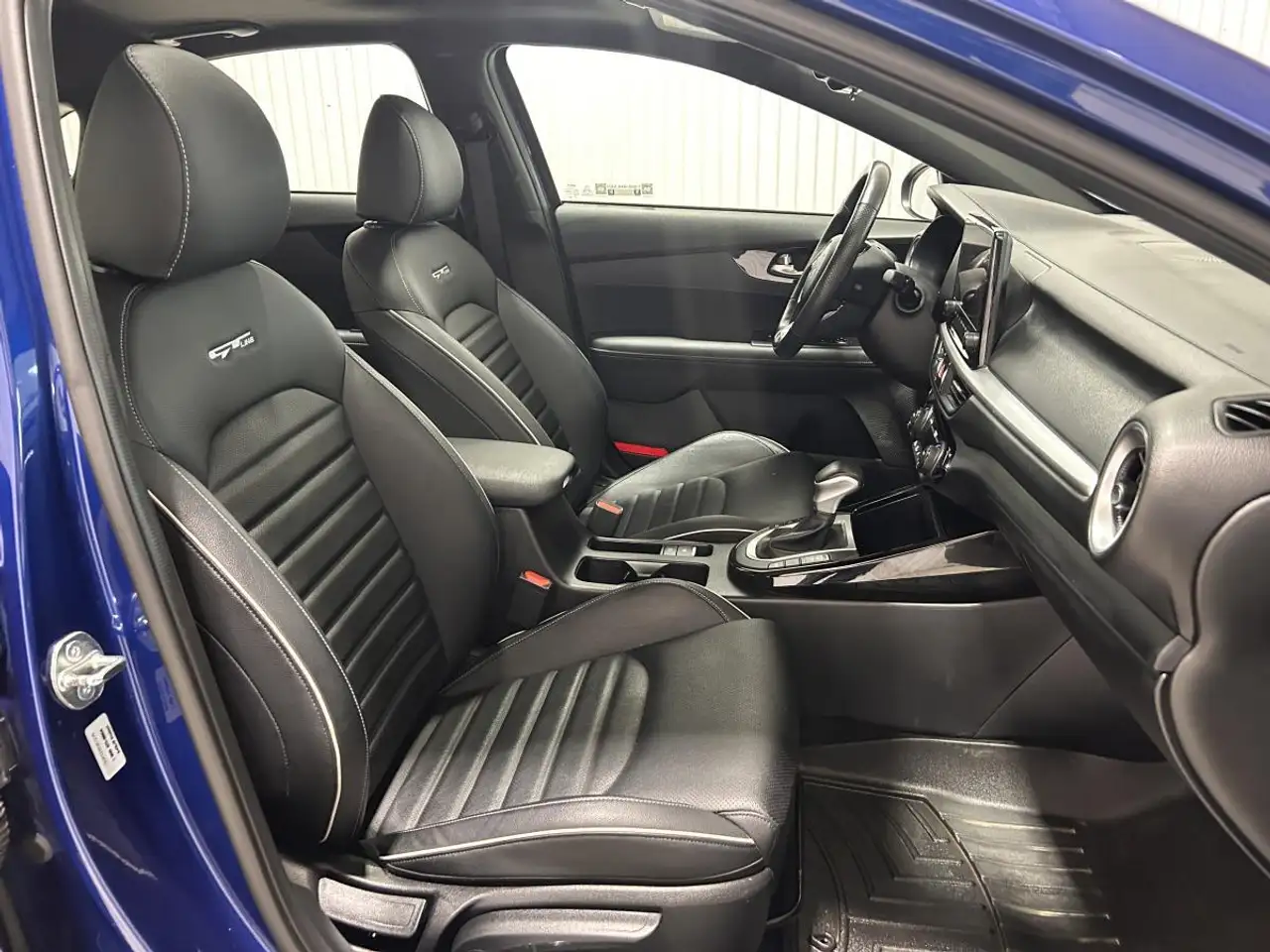 Kia Forte снимка Kia Forte