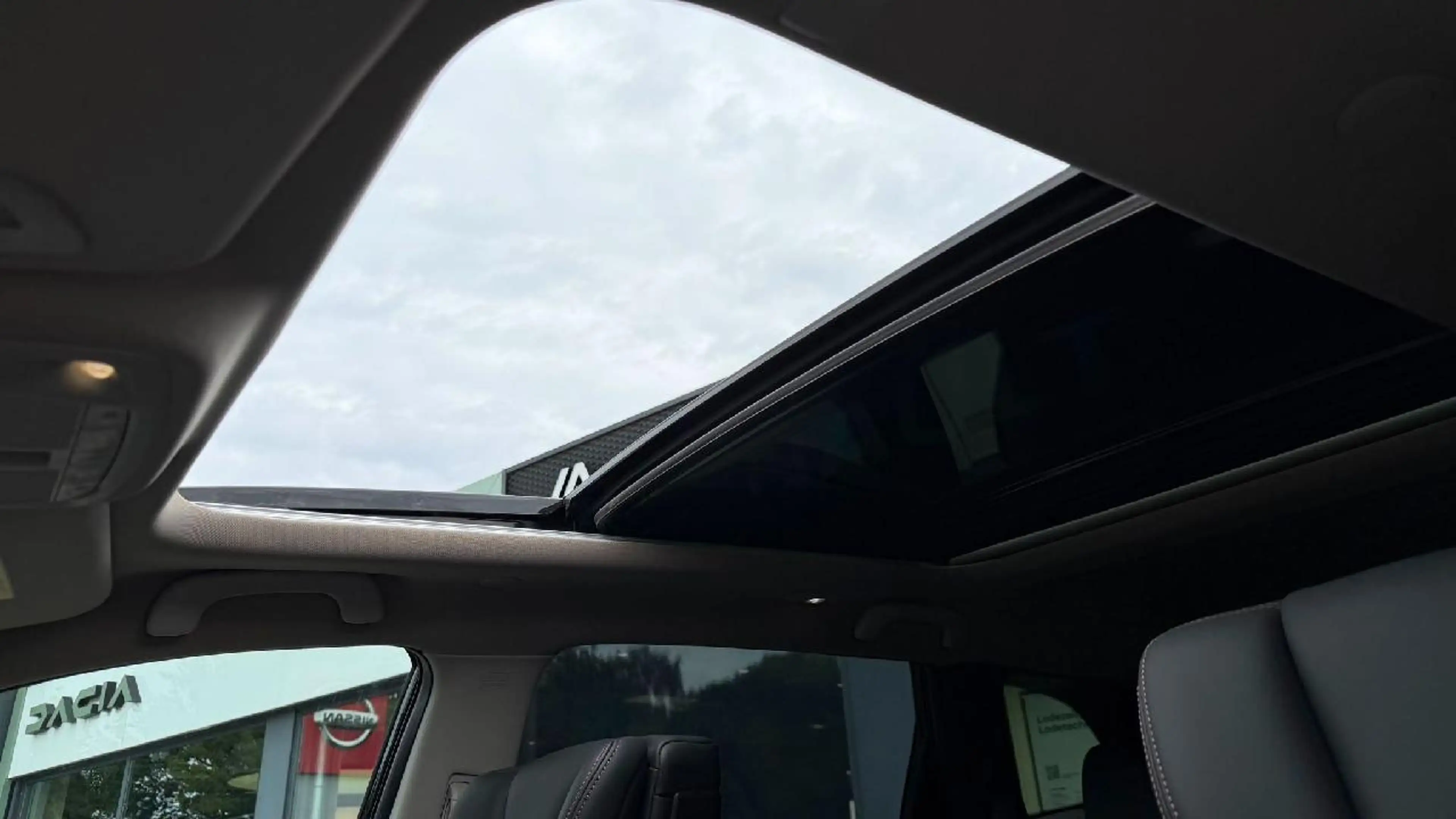 Renault Koleos Initiale Paris BLUE dCi 185 4WD X-Tronic — photo 10