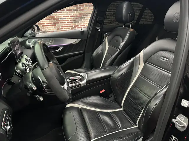Mercedes-Benz C 63 Amg view 29