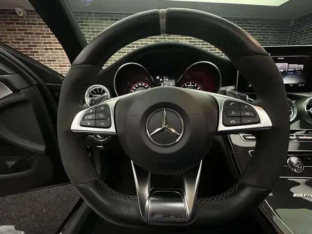 Mercedes-Benz C 63 Amg view 21