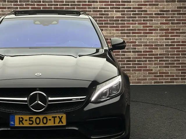 Mercedes-Benz C 63 Amg view 12