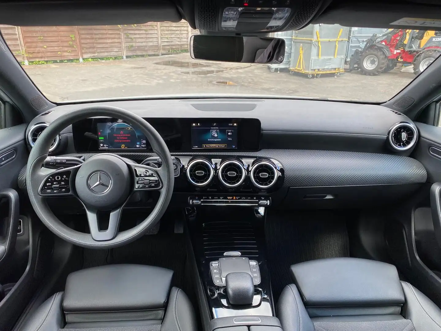 Mercedes-Benz A 250 e 8G-DCT Style+VOLL LED+MBUX+NAVI Weiß - 1