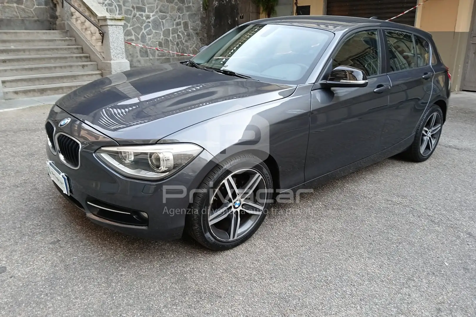 BMW 118 118d 5p. Sport Argento - 1