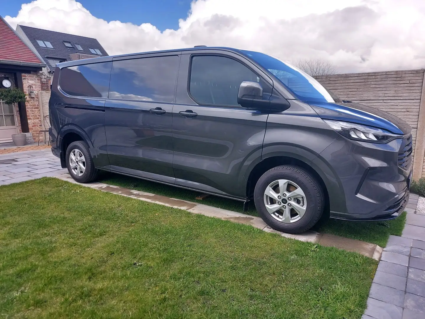 Ford Transit Custom 300 L2H1 LKW VA Autm. Limited - 2
