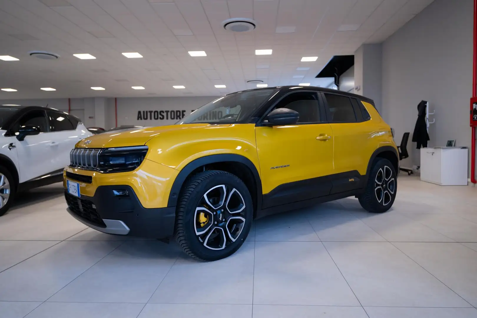 Jeep Avenger 1.2 Turbo Summit fwd 100 CV - 1