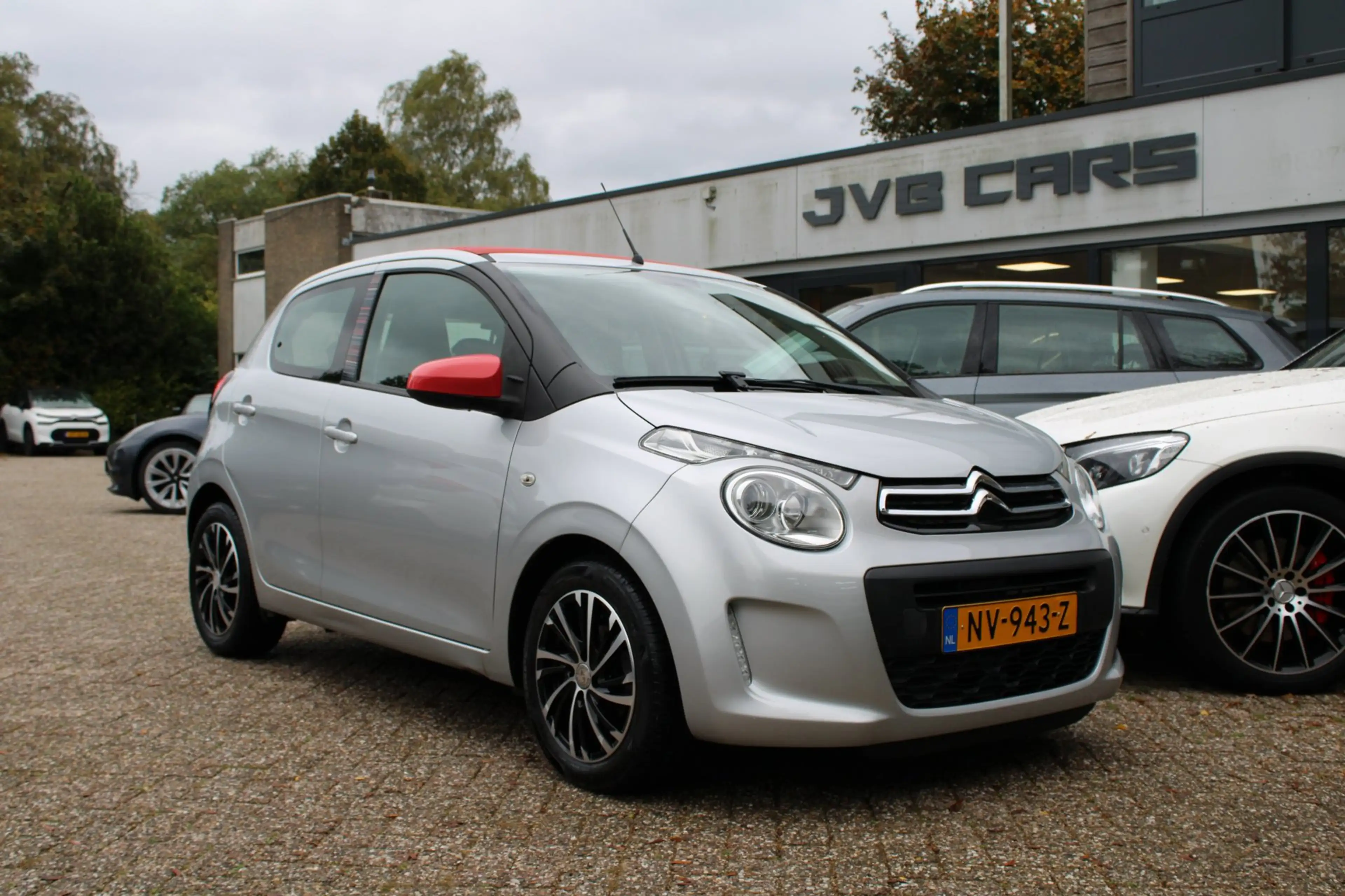Citroen C1 1.2 PureTech Shine — photo 5