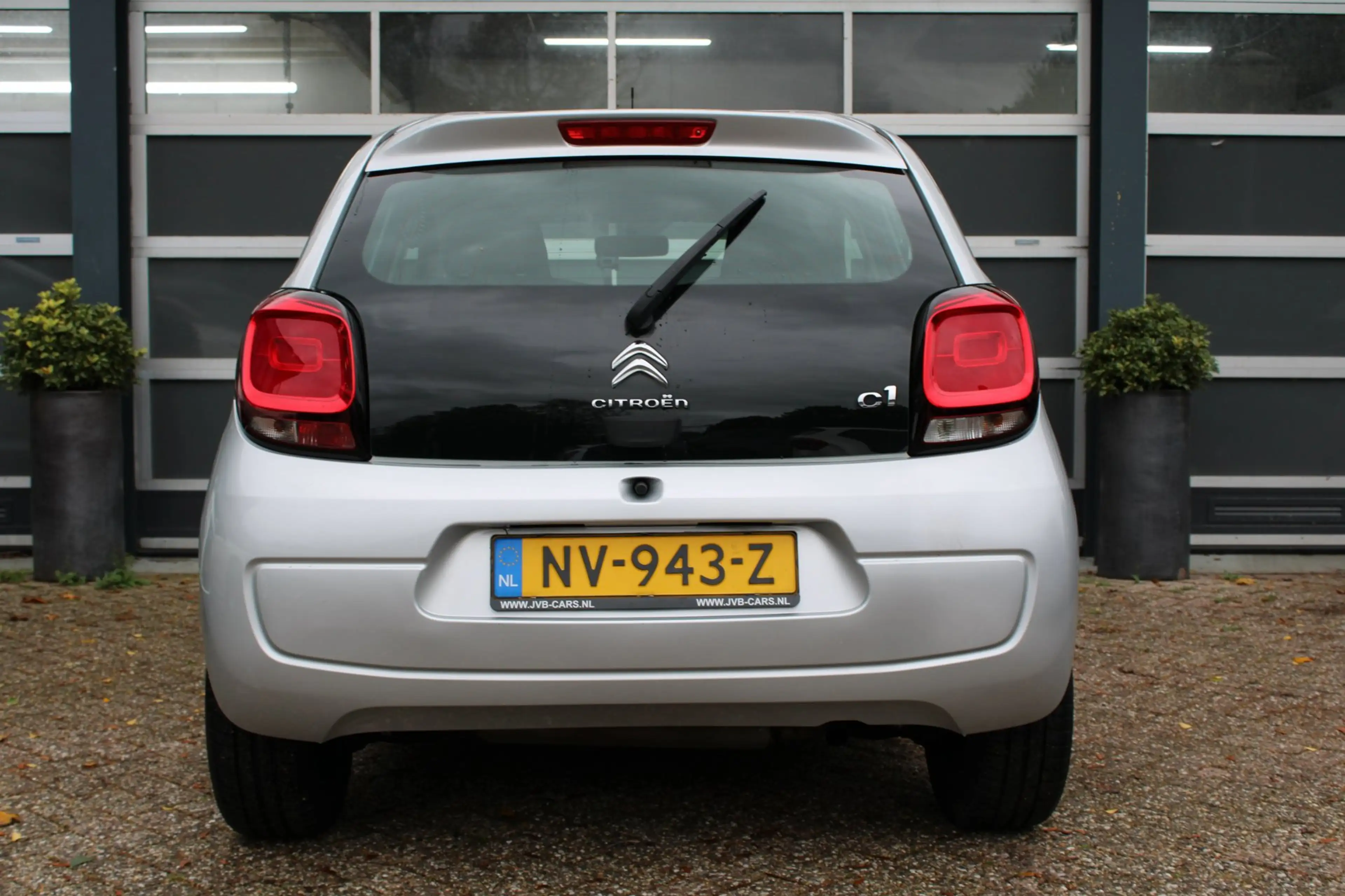 Citroen C1 1.2 PureTech Shine — photo 8