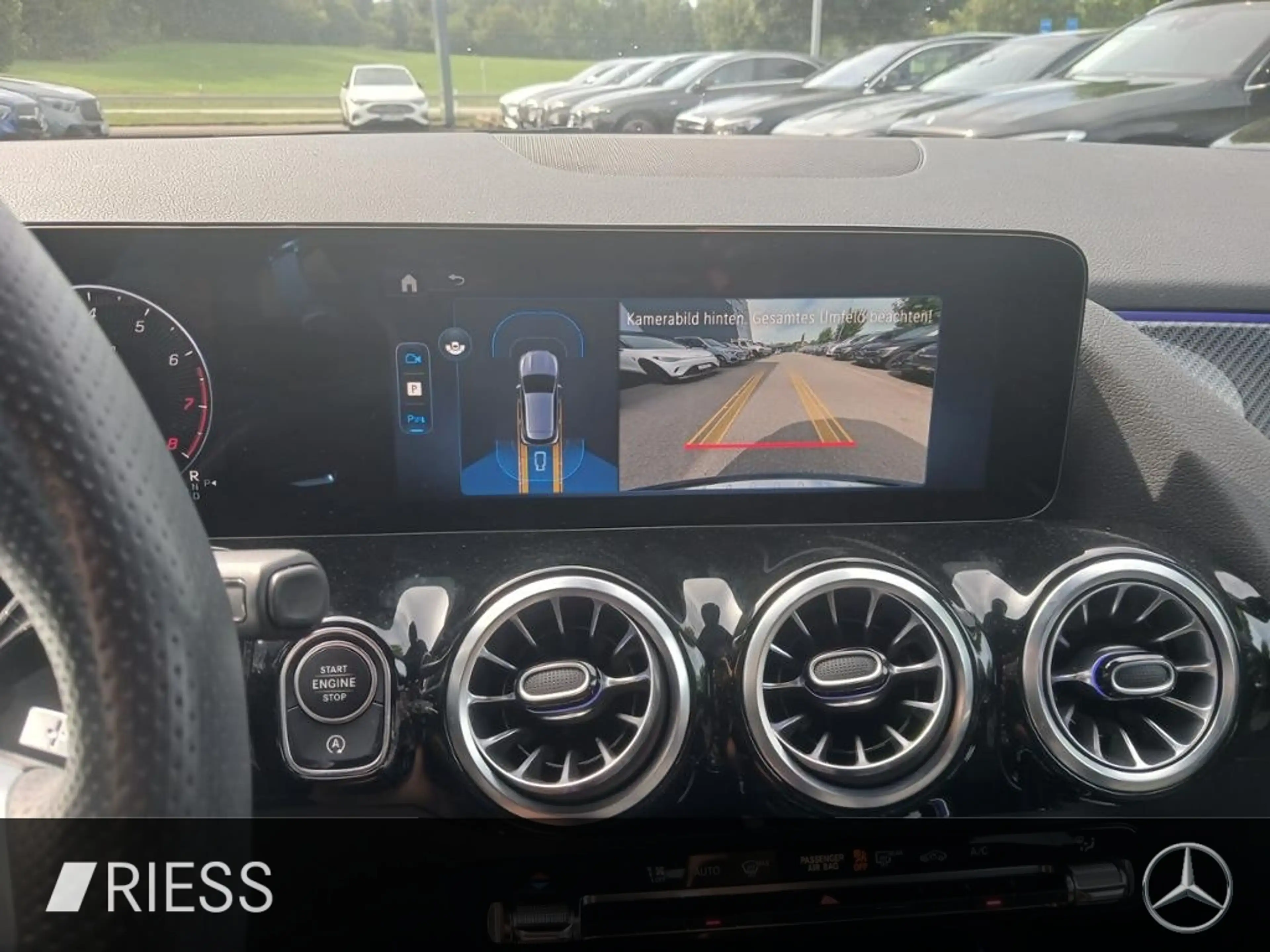 Mercedes-Benz GLA 220 4MATIC AUT Kam. KeyLess KlimaA LED LM — photo 11