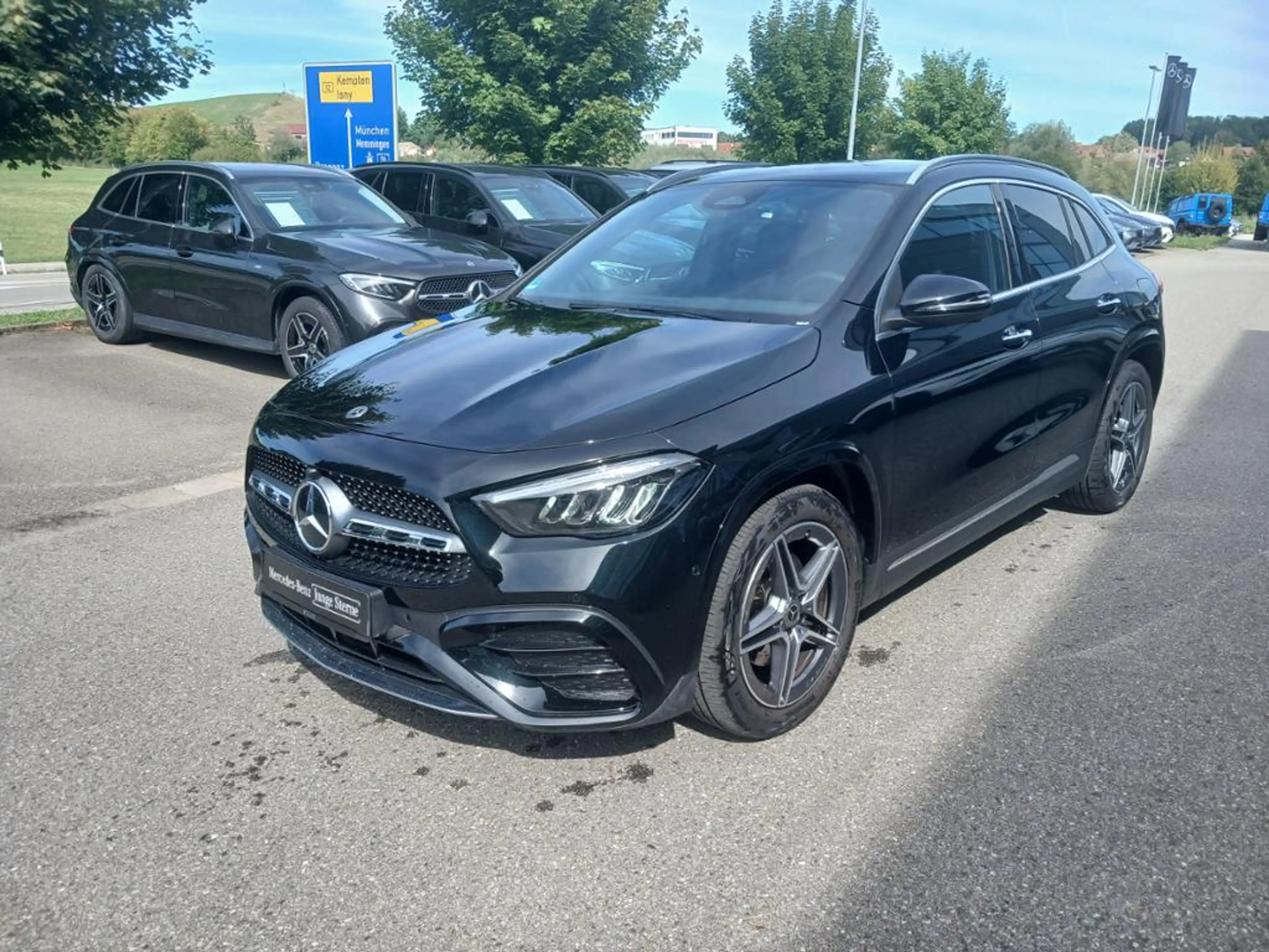 Mercedes-Benz GLA 220 4MATIC AUT Kam. KeyLess KlimaA LED LM — photo 2