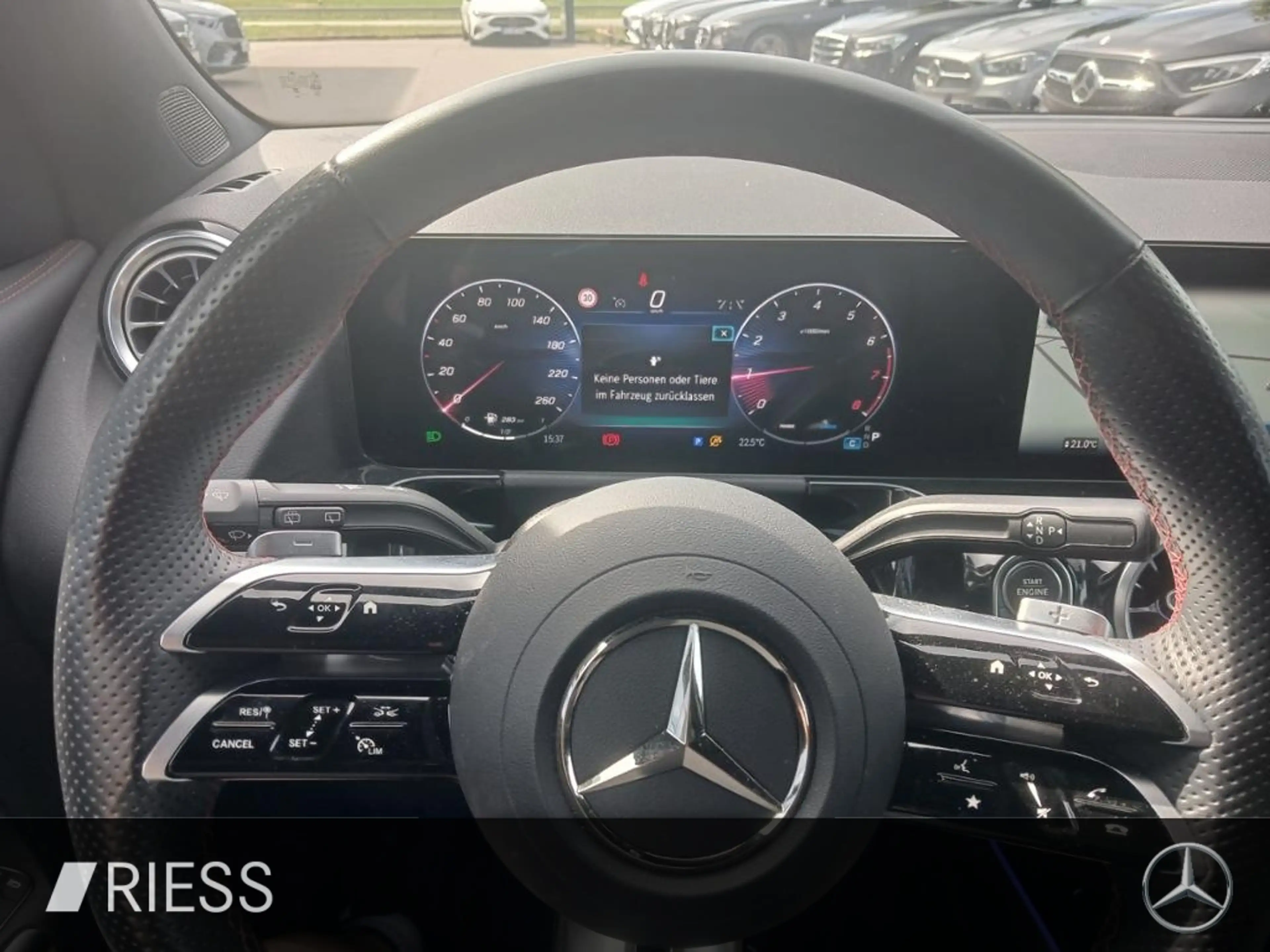 Mercedes-Benz GLA 220 4MATIC AUT Kam. KeyLess KlimaA LED LM — photo 8