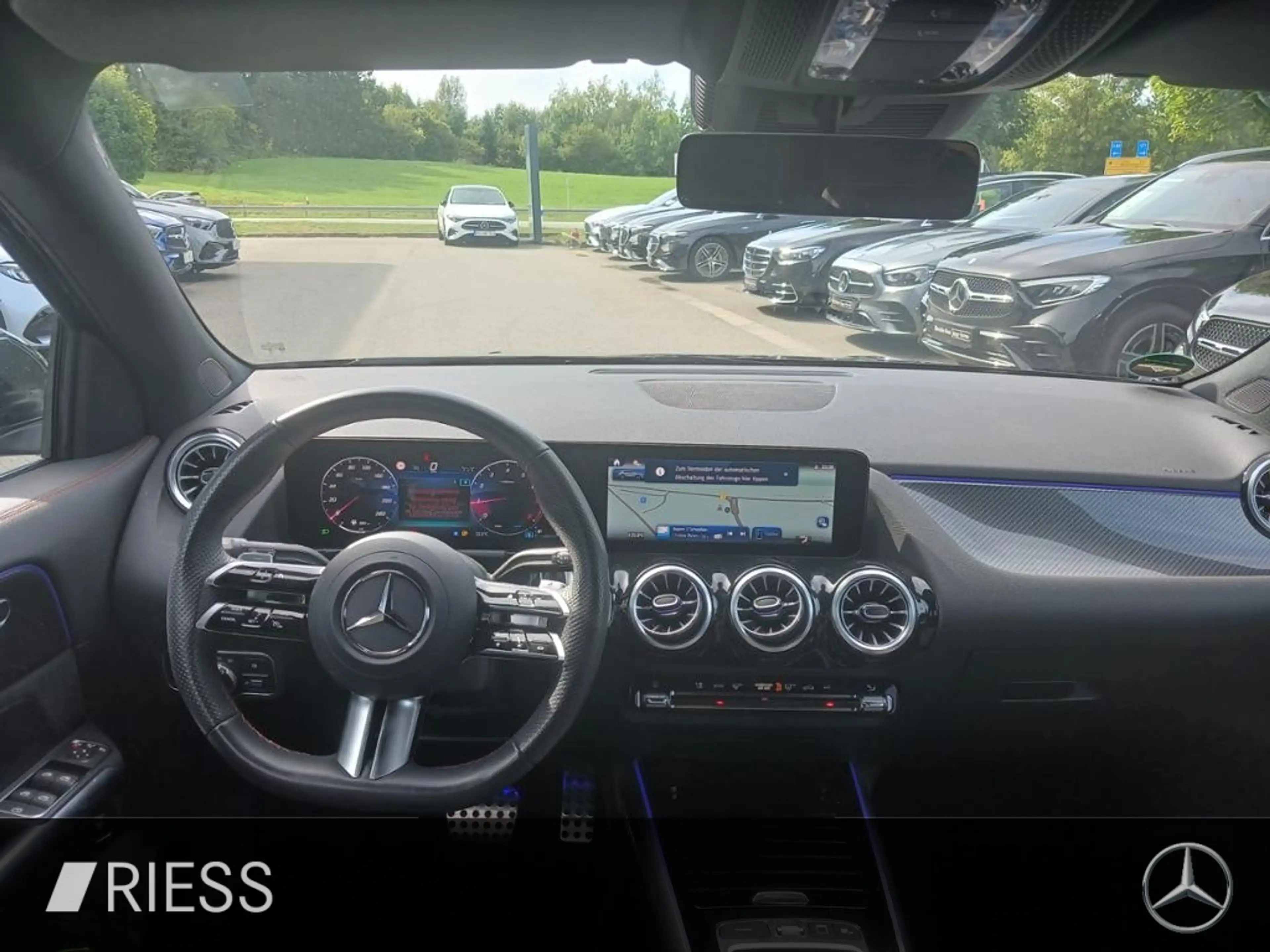 Mercedes-Benz GLA 220 4MATIC AUT Kam. KeyLess KlimaA LED LM — photo 12