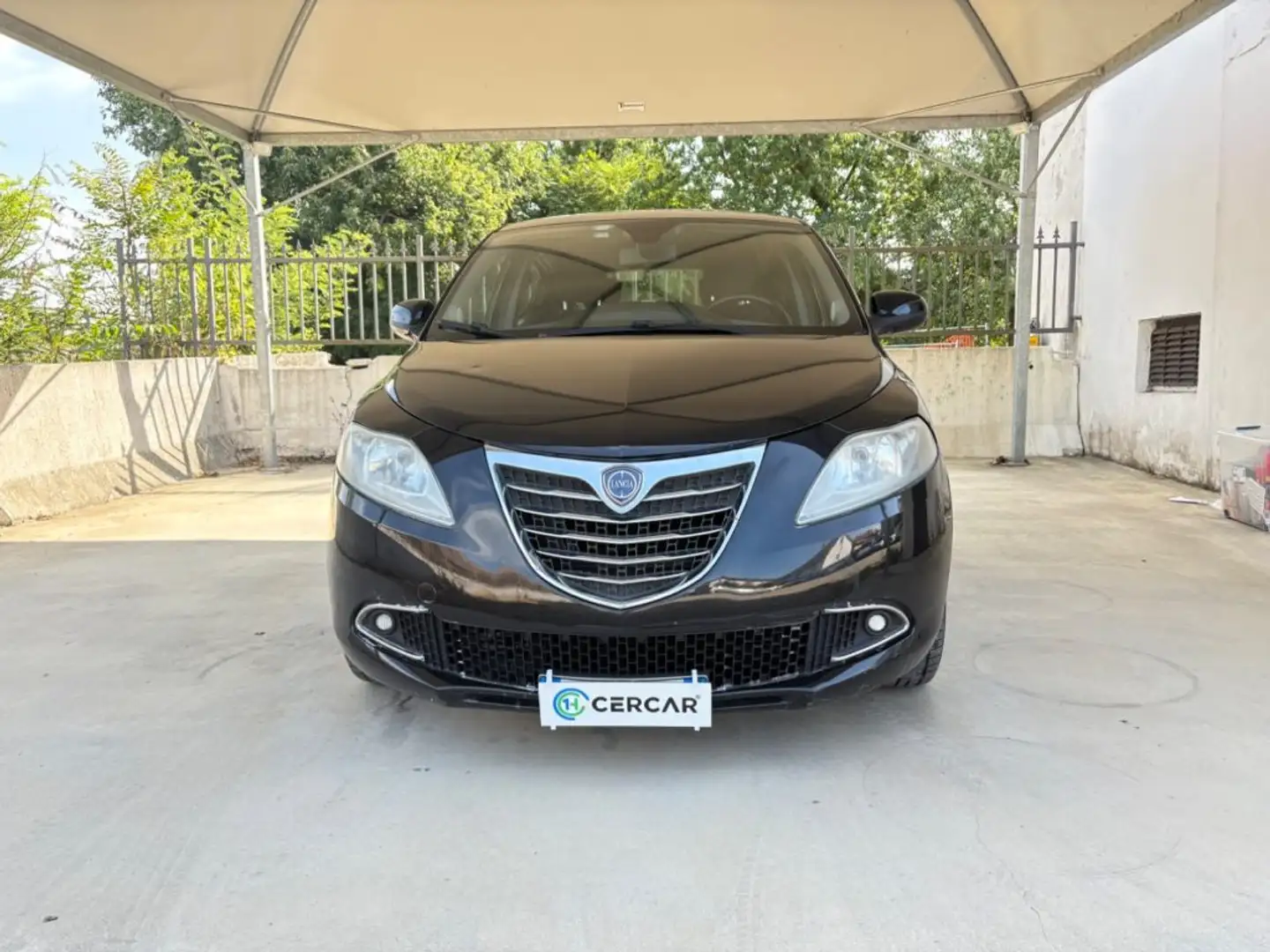 Lancia Ypsilon 0.9 TwinAir EURO 5 OK NEOP. 5 porte S&S Platinum Nero - 2