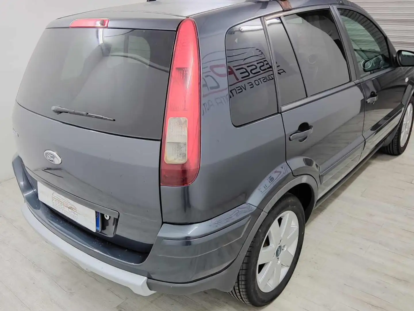 Ford Fusion 1.4 16V 5p. Titanium Grigio - 2