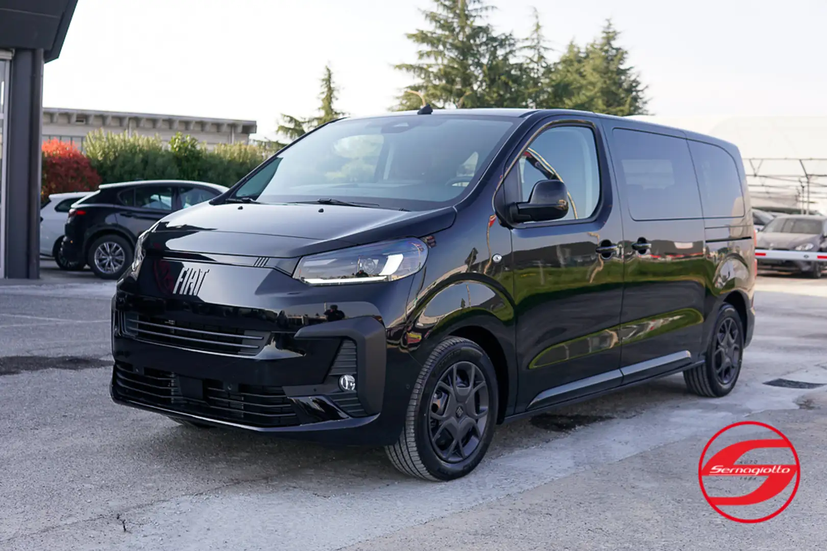 Fiat Ulysse 2.2 180cv AT8 L2 COMBI 8 POSTI Negro - 1