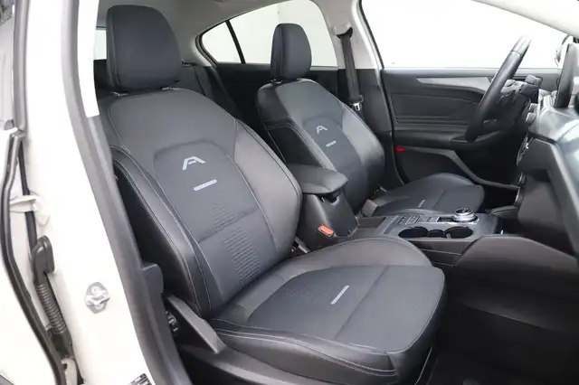 Ford Focus view 10