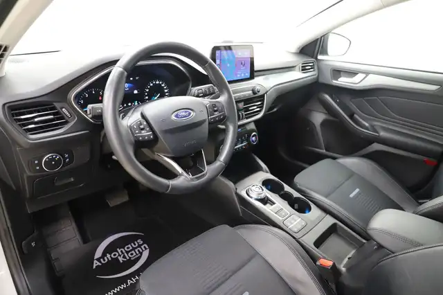 Ford Focus view 13