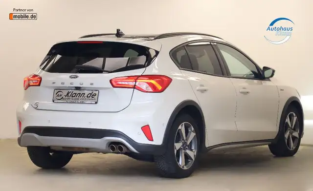 Ford Focus view 8