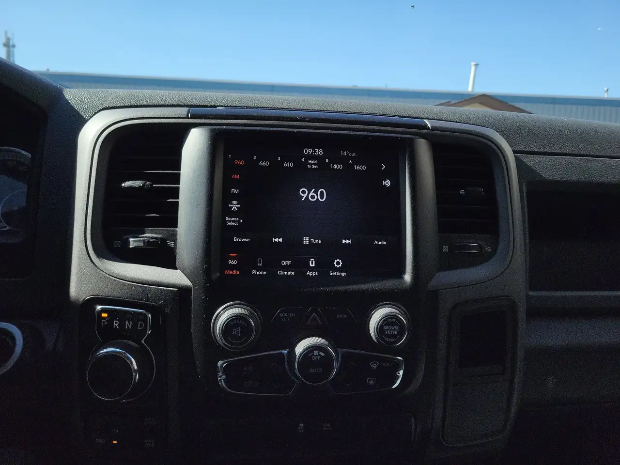 RAM 1500 снимка RAM 1500