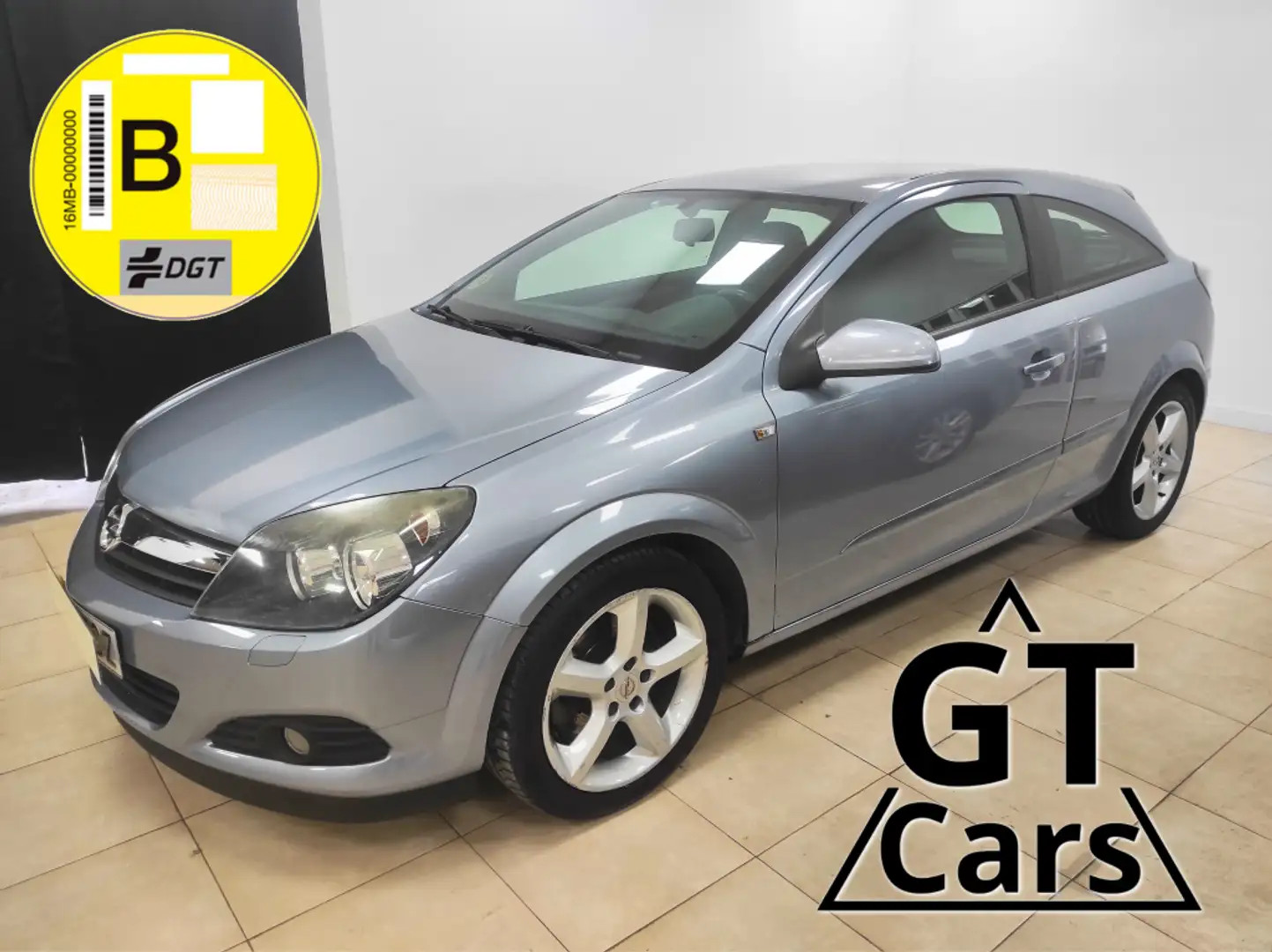 Opel Astra GTC 1.9CDTi Sport Gris - 1