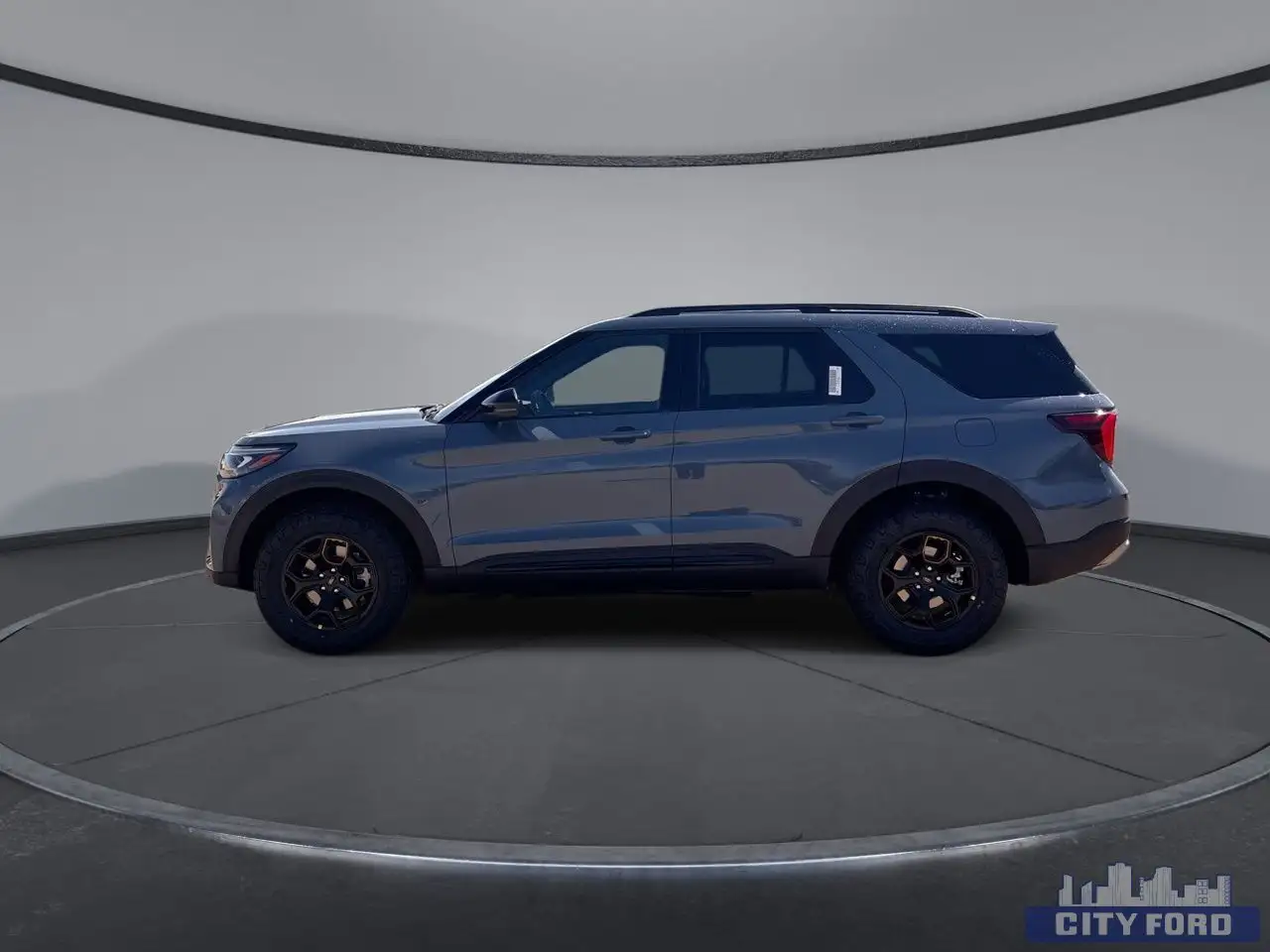 Ford Explorer снимка Ford Explorer