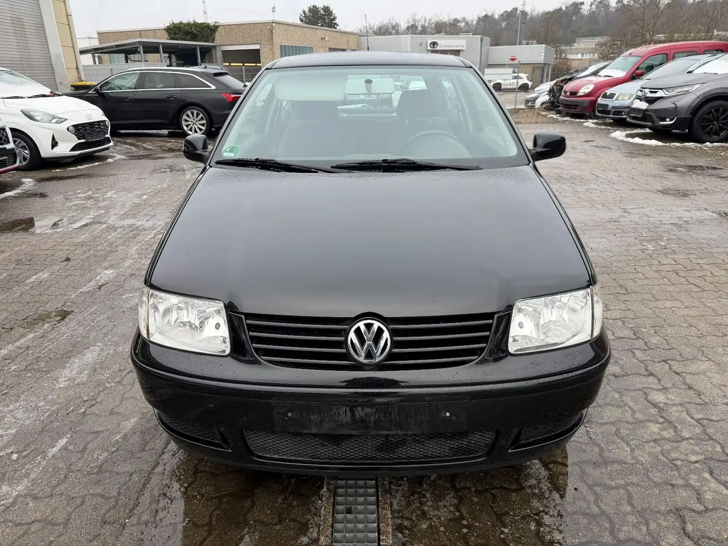 Volkswagen Polo 1.4 44kW Auto Comfortline Schwarz - 1