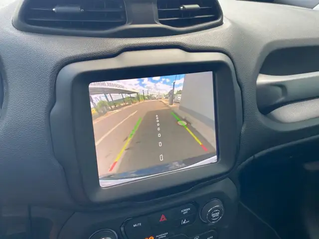 Jeep Renegade view 14