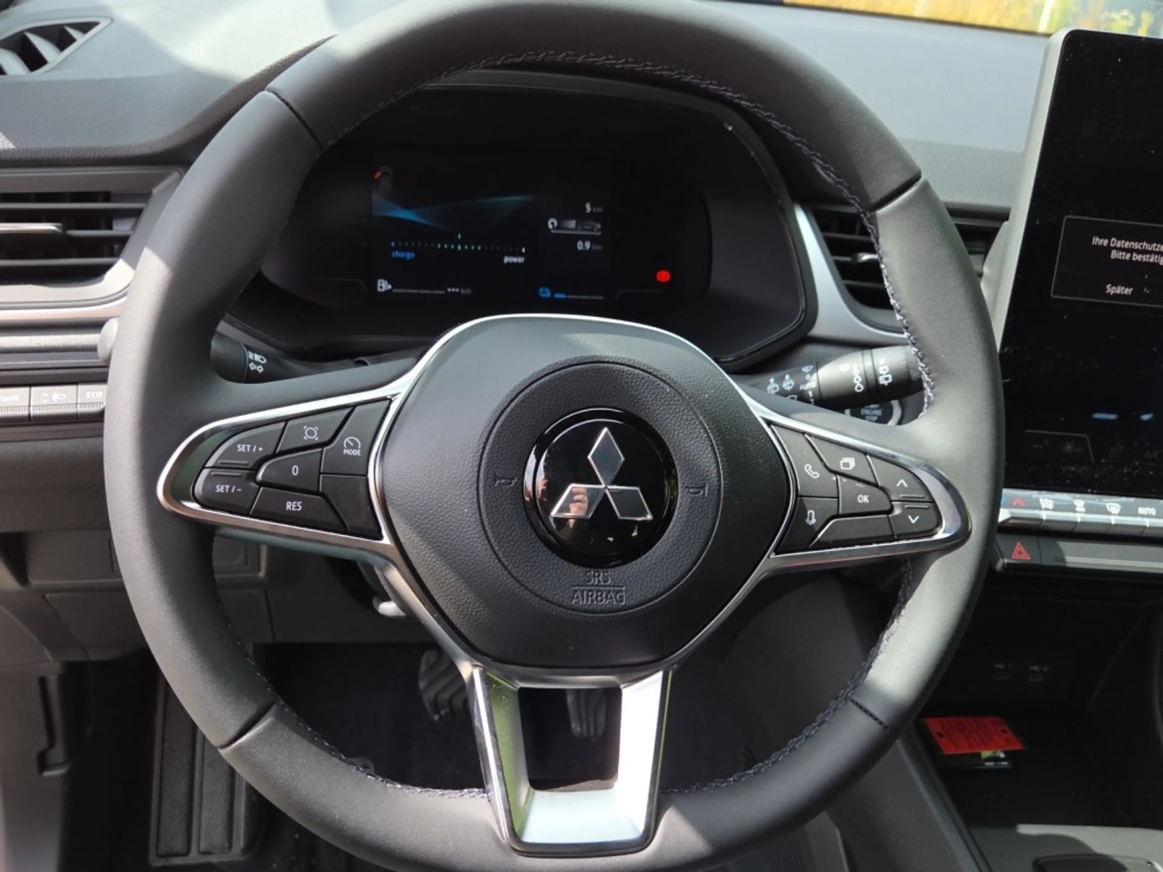 Mitsubishi Grandis 1,8 HEV Invite C AT 26,5 — photo 9
