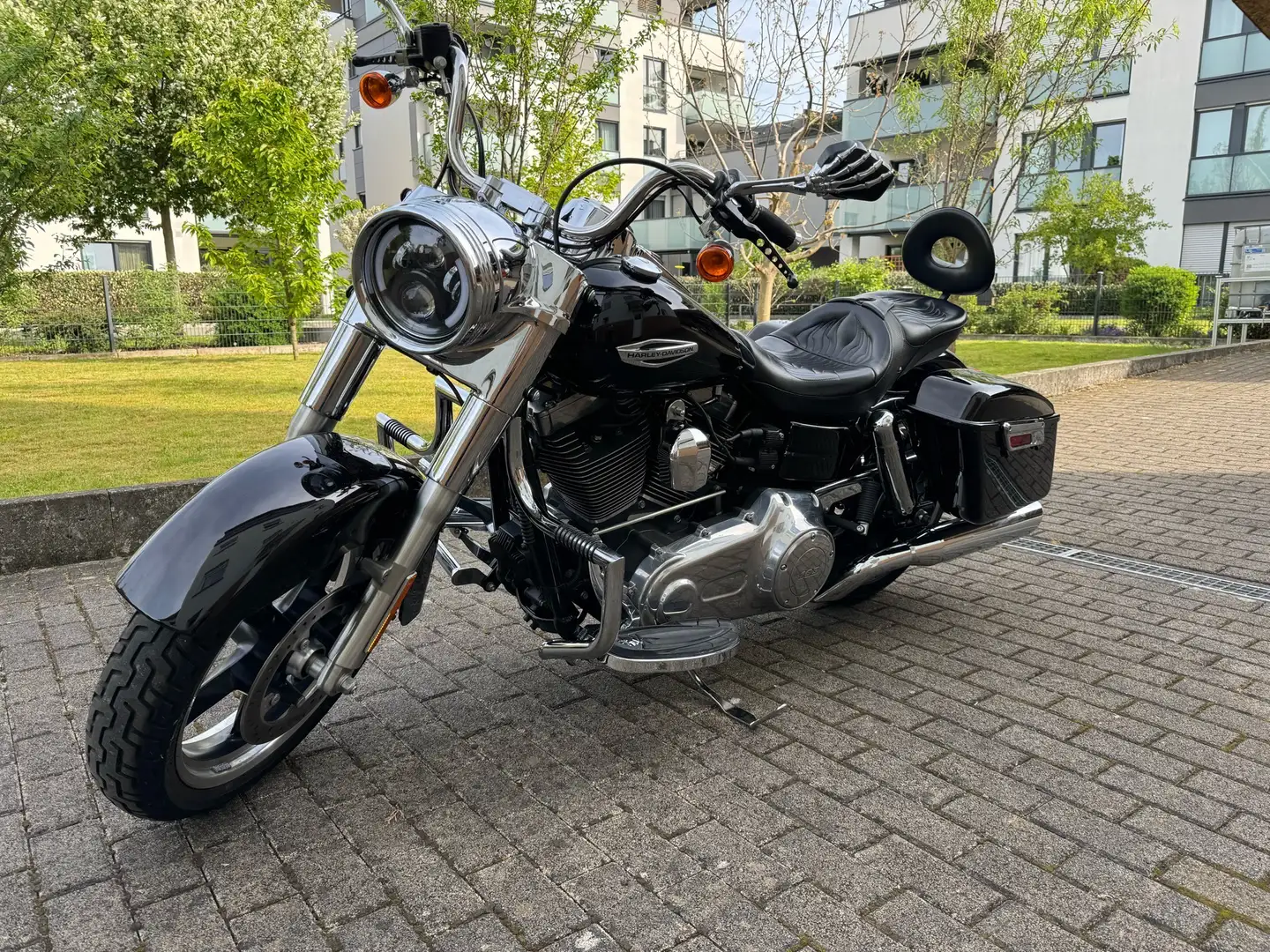 Harley-Davidson Dyna Switchback FLD Zwart - 2
