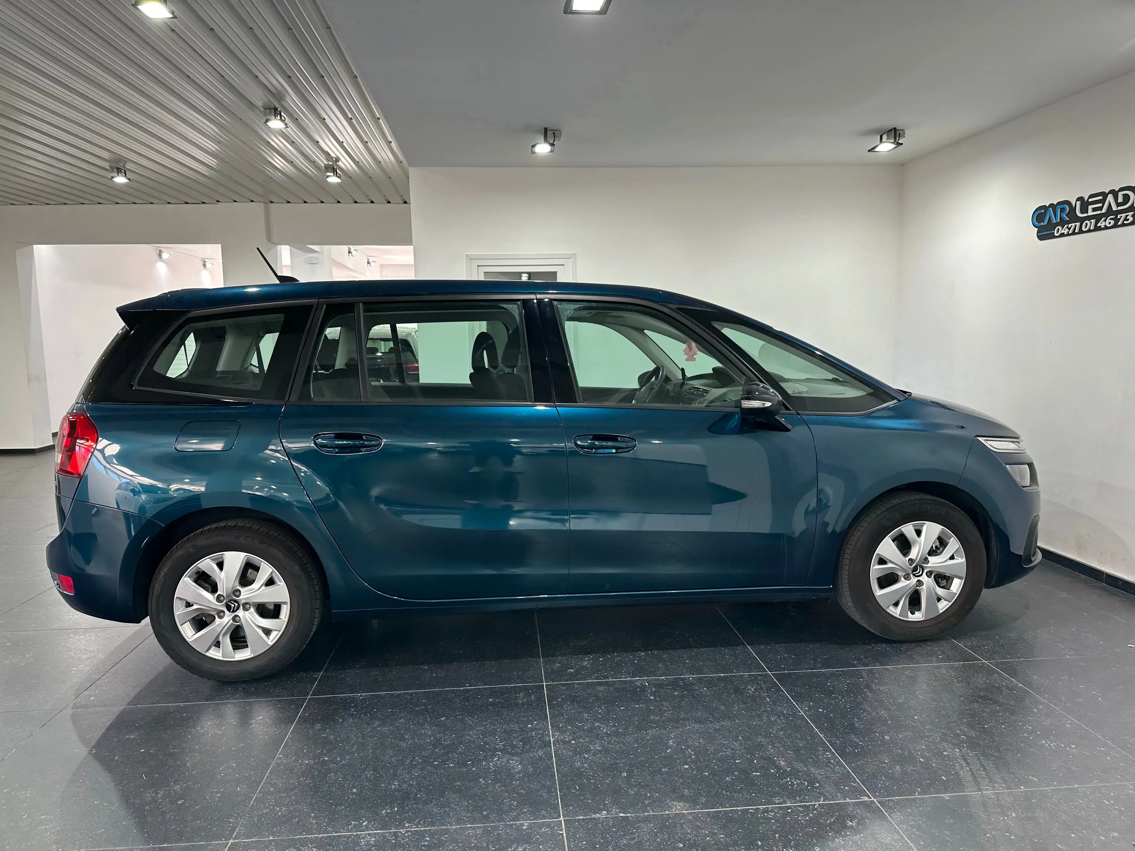 Citroen C4 SpaceTourer C4 Spacetourer //7PLACES//NAVIGATION//BOITE AUTO// — photo 3