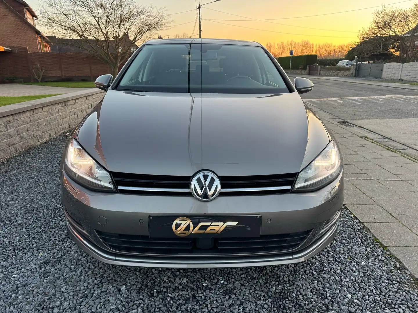 Volkswagen Golf 1.6 CR TDi Highline NAVI/CUIR/XENON/GARANTIE 1 AN Grijs - 2