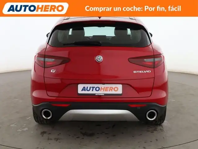 Alfa Romeo Stelvio view 5