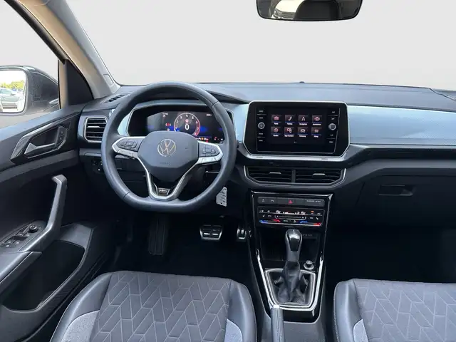 Volkswagen T-Cross view 9