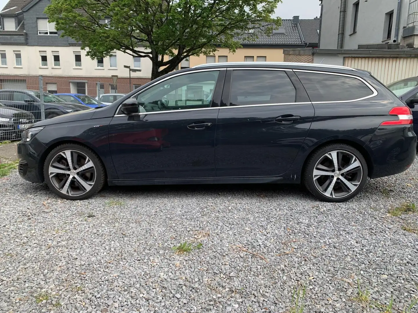 Peugeot 308 GT Blau - 2