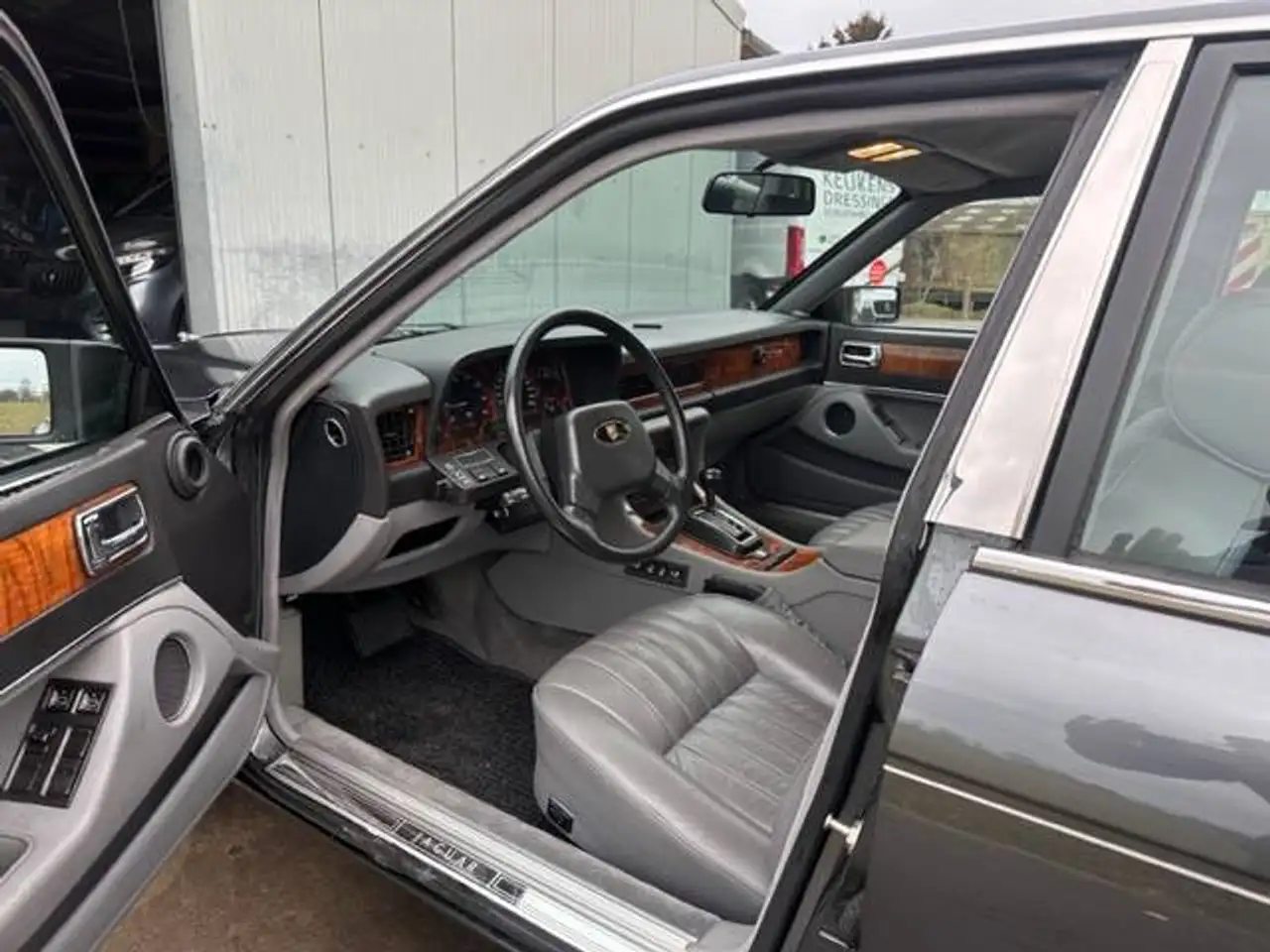 Jaguar XJ6, foto 9