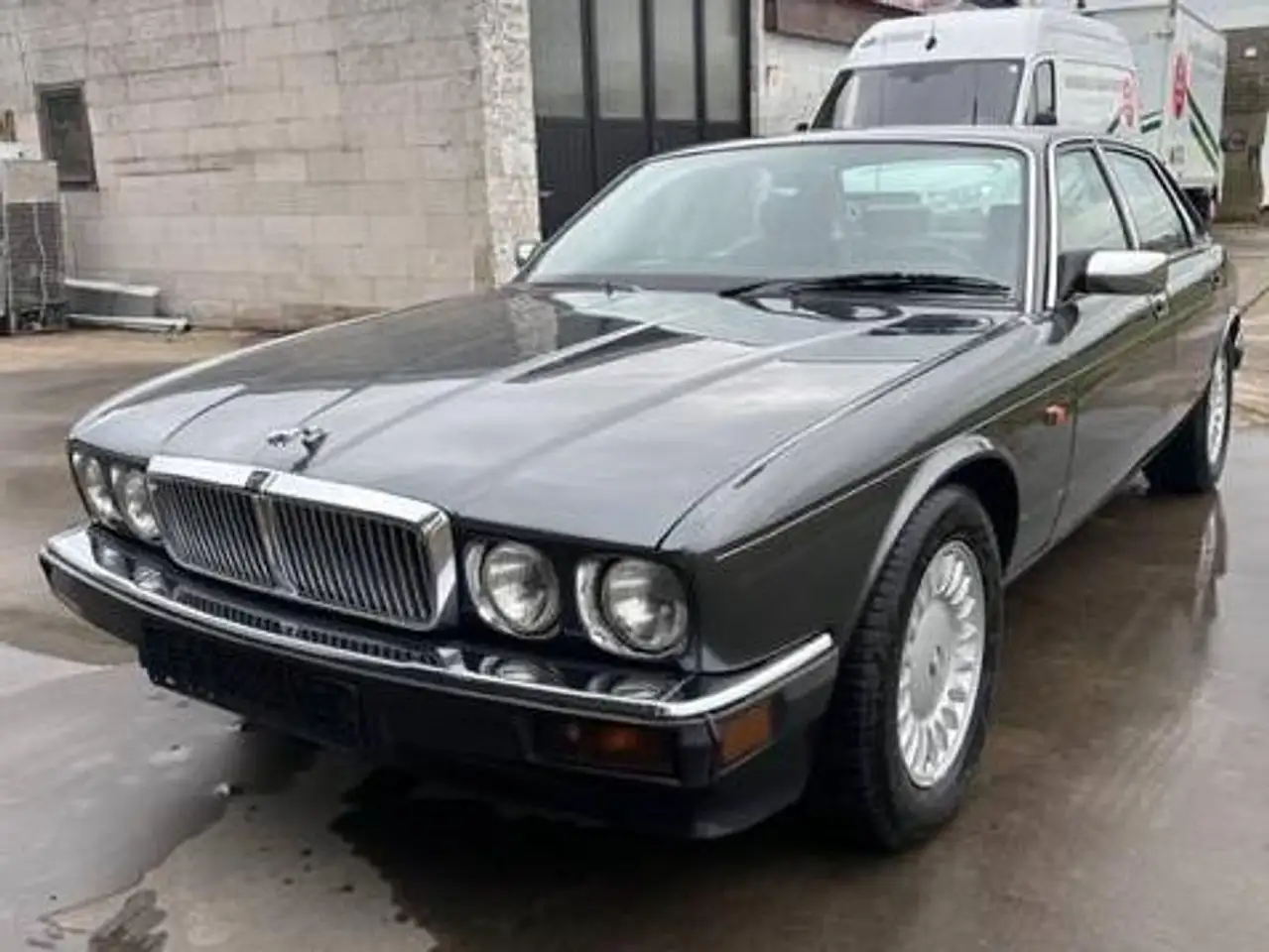 Jaguar XJ6, foto 1