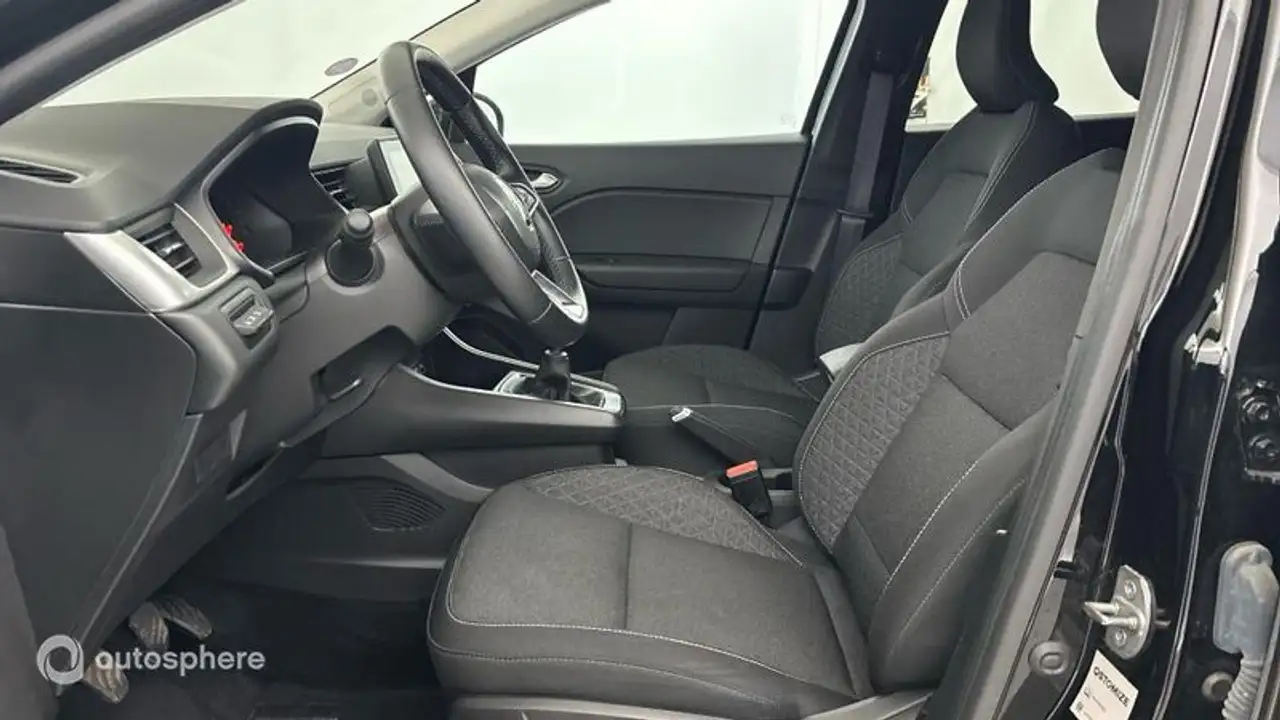 Renault Captur — photo 12
