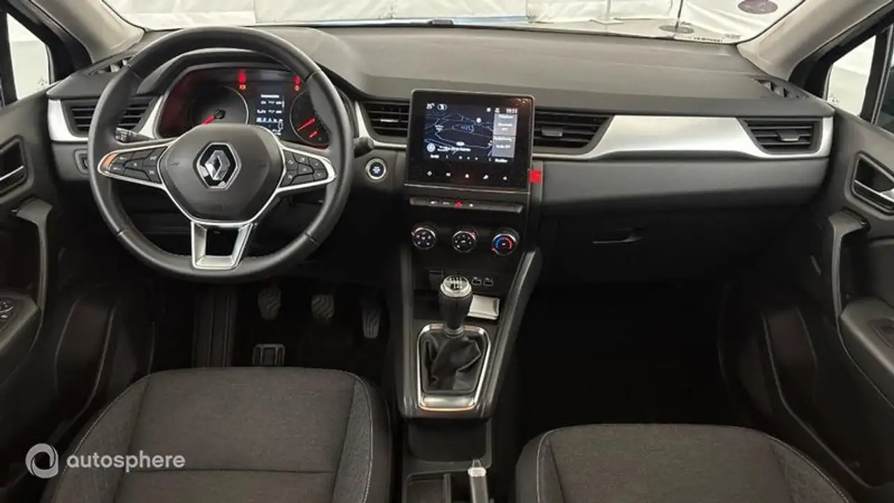 Renault Captur — photo 11