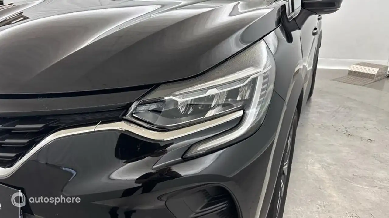 Renault Captur — photo 17
