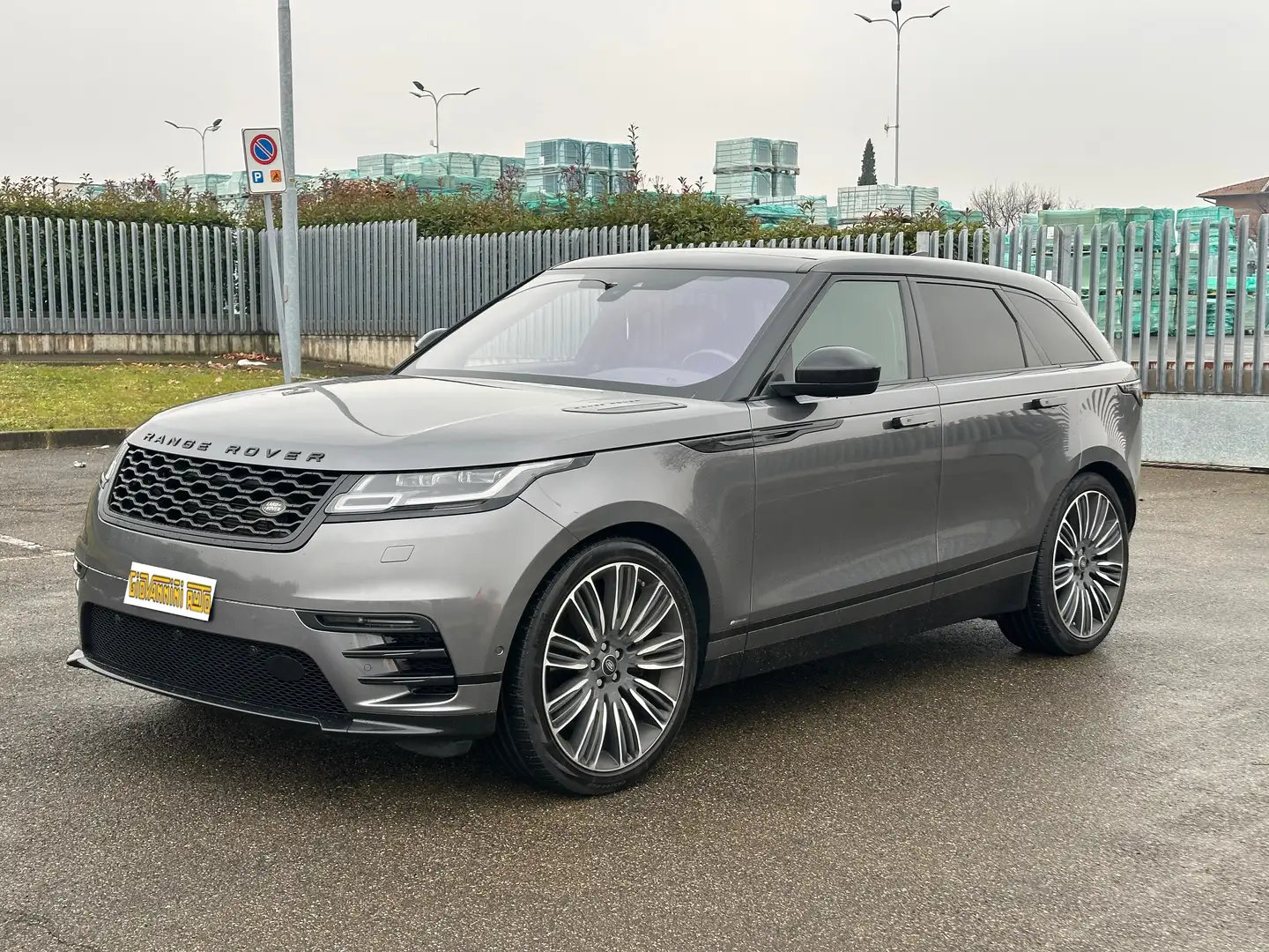 Land Rover Range Rover Velar 3.0 V6 sd6 R-Dynamic HSE 300cv auto Grigio - 1