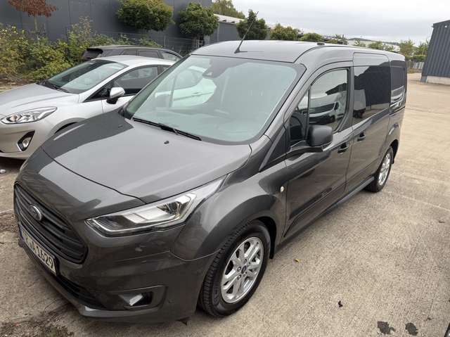 Imagine Ford Tourneo Connect Grand 1.5 L EcoBlue