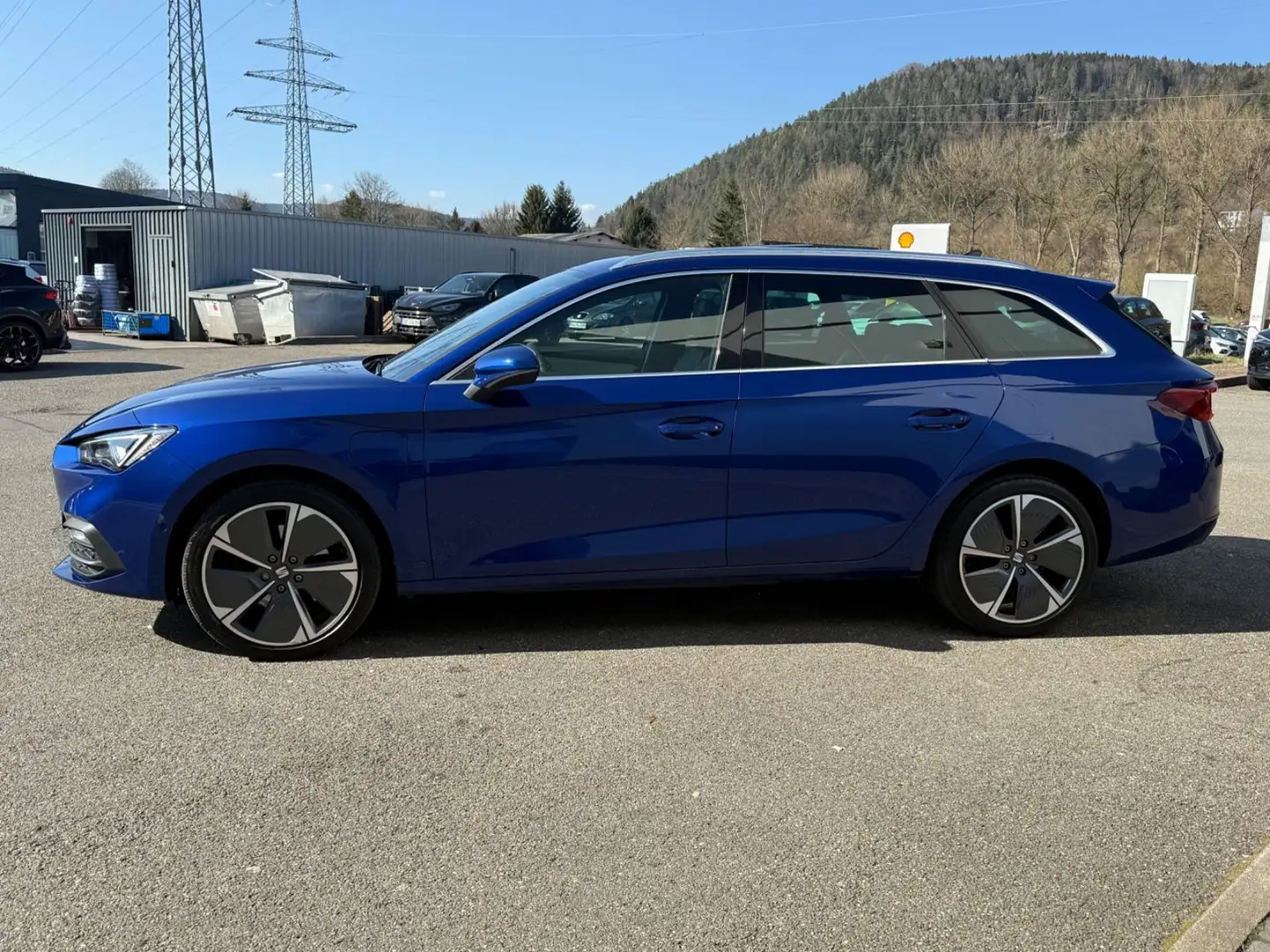 SEAT Leon Sportstourer Xcellence 1.4 e-Hybrid Blau - 2