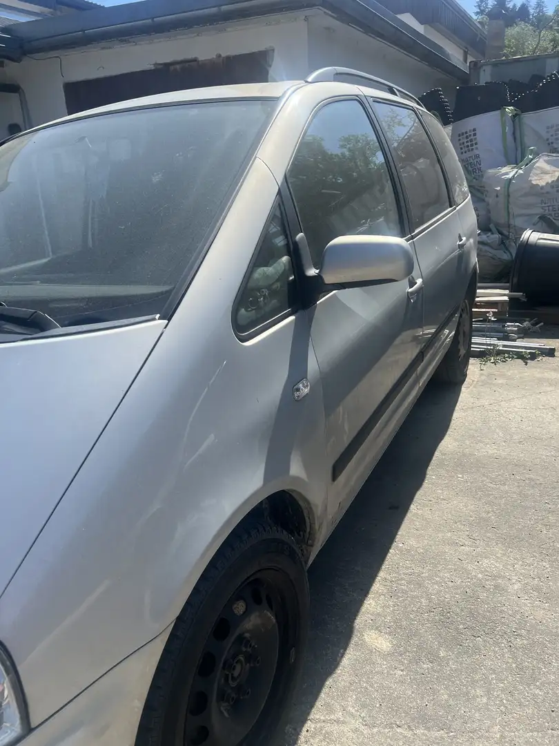 Volkswagen Sharan 1.9 TDI Comfortline Family - 2