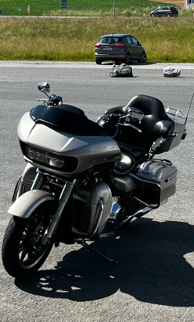 Harley-Davidson Road Glide Ultra - 1