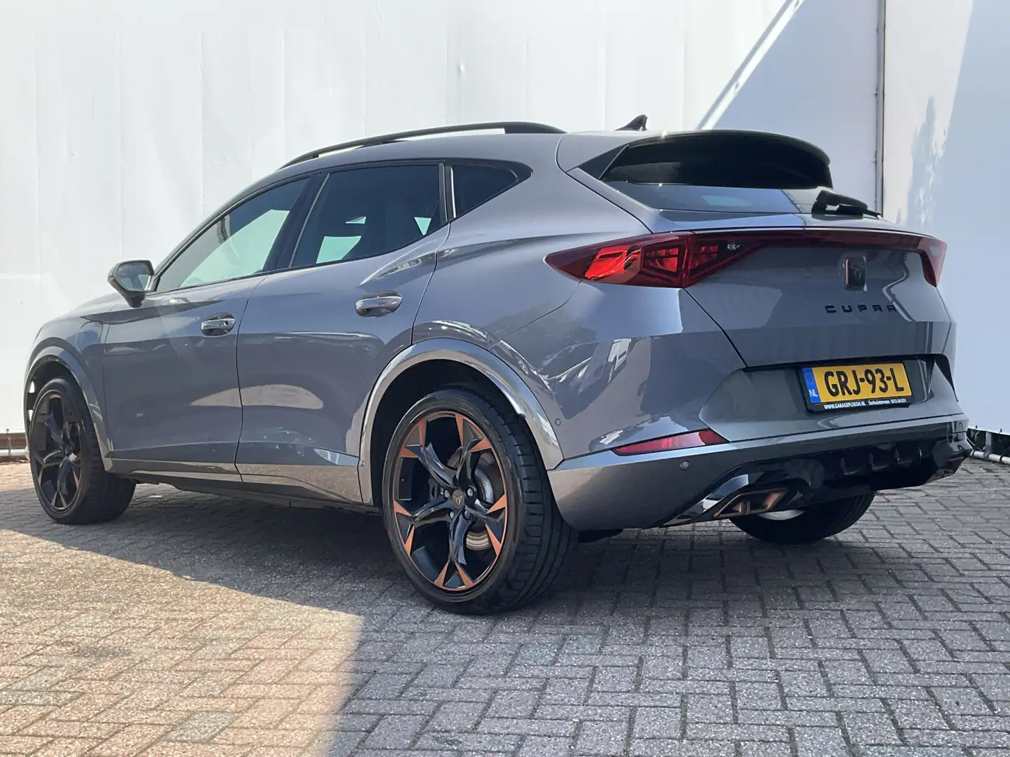 CUPRA Formentor 1.4 e-Hybrid VZ Performance Pano.dak Carplay 360Ca Сірий - 2