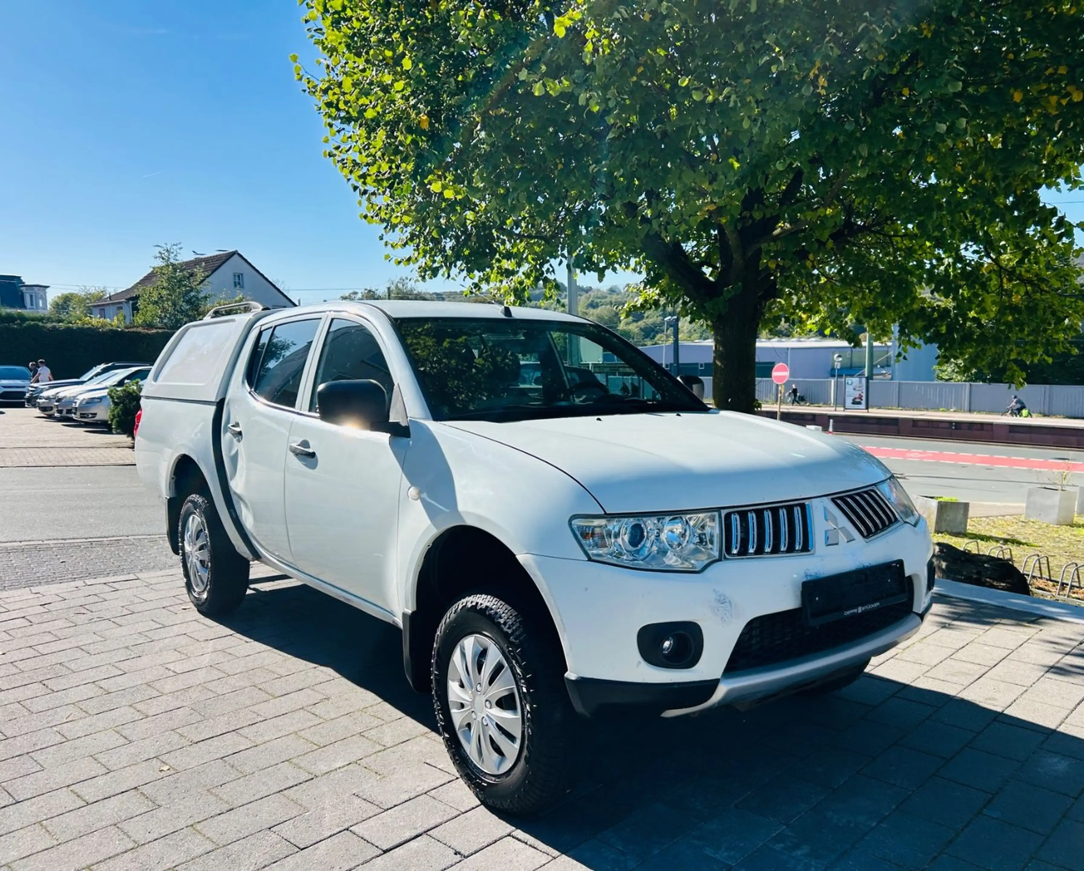 Mitsubishi L200 Doppelkabine 4WD — photo 14